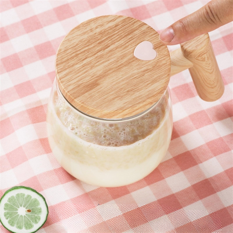 Wooden-Style Self-Stirring Mug with Lid & Hidden Whisk – Premium Coffee & Milk Frother